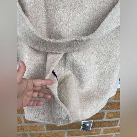 Trina Turk alpaca wool autumn turtleneck coat size 12 in oatmeal - Picture 15 of 17